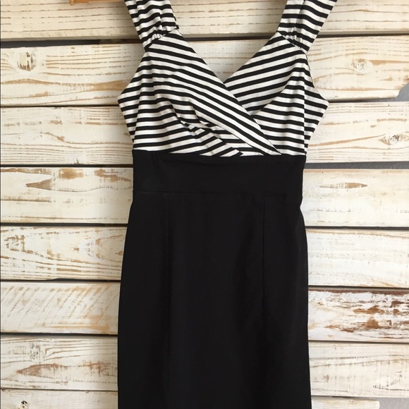 Form-fitting Mini - Picture 2 of 3